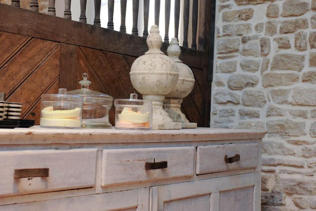 شقة Le Loft Des Antiquaires, LʼIsle-sur-la-Sorgue المظهر الخارجي الصورة