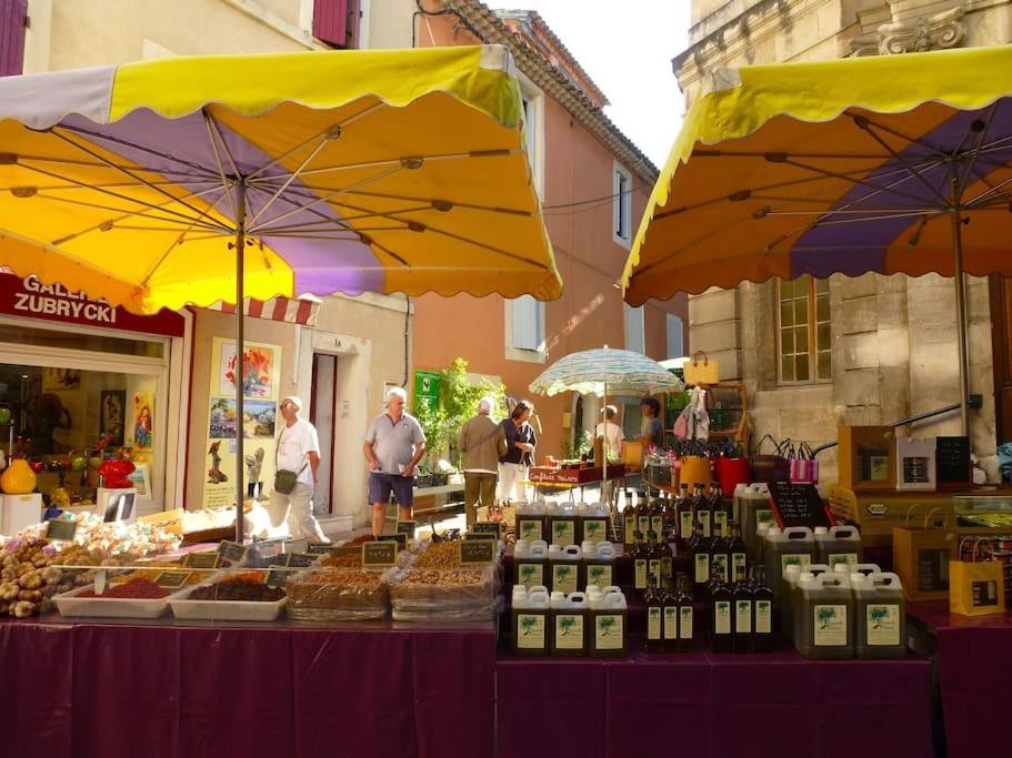 شقة Le Loft Des Antiquaires, LʼIsle-sur-la-Sorgue المظهر الخارجي الصورة